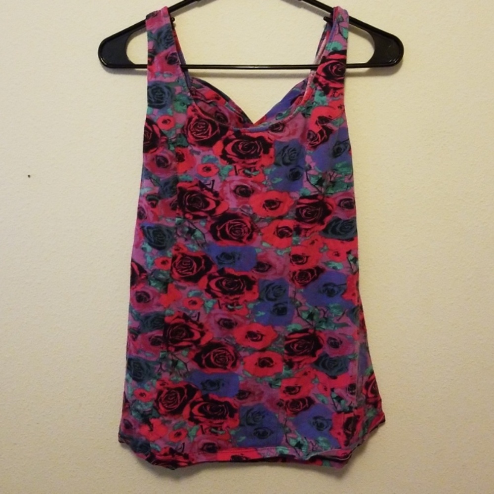 Rose mult-colored shirt